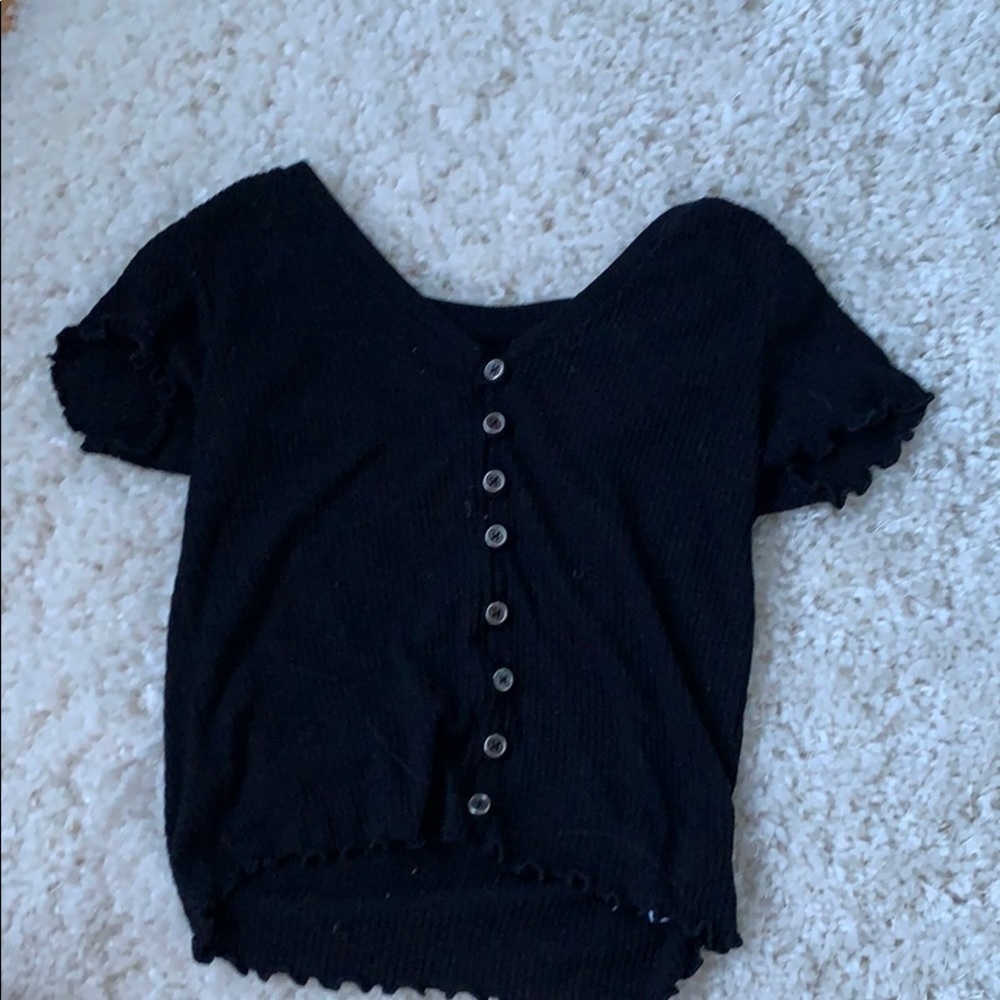 short sleeve tee with buttons